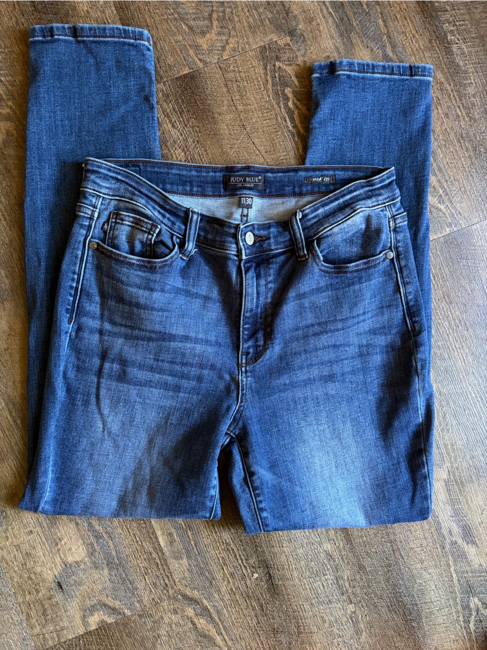Judy Blue Jeans Slim Fit 11/30 Dark/Medium Wash
